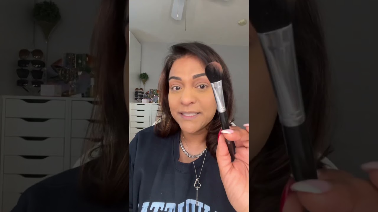 Sharing an easy eyeshadow look using @nastasteful Embers pallette