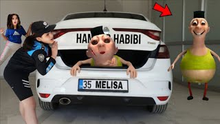 Hamood Habi̇bi̇ Gerçek Hayatta Bi̇zi̇m Arabaya Geldi̇ Kameralara Yakalandi