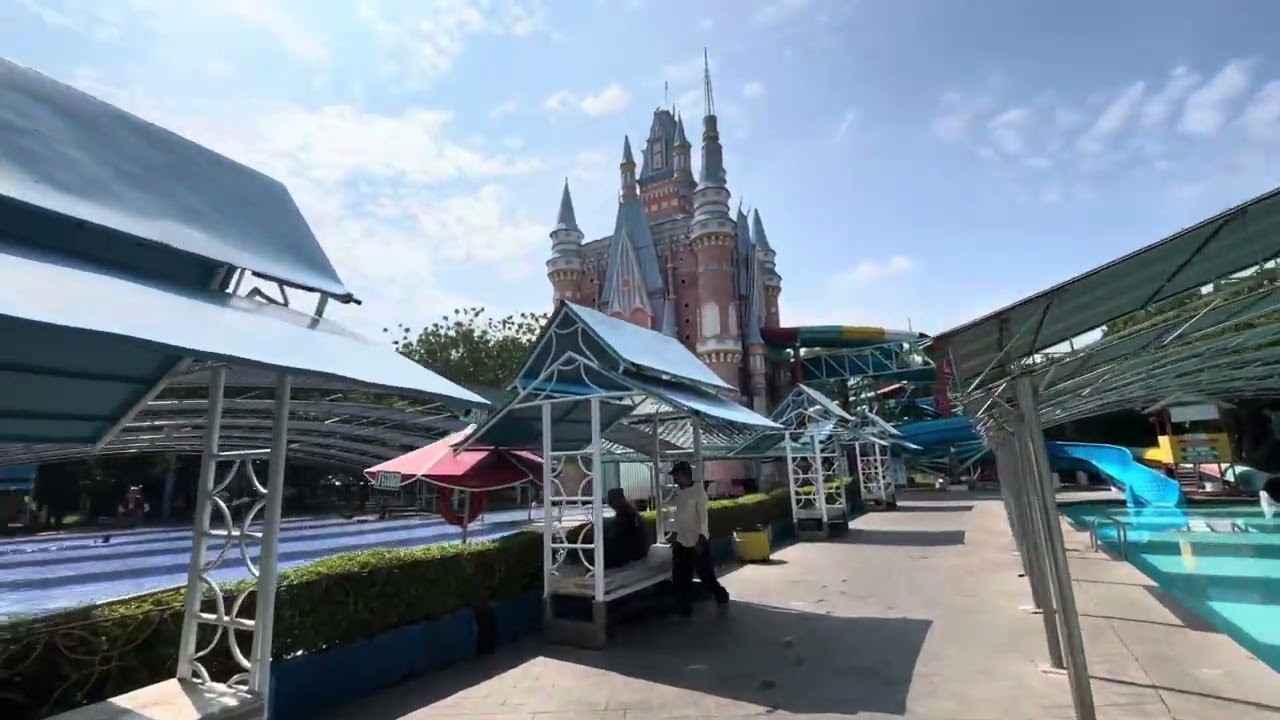 Liburan Sekolah Berenang di Waterpark Kenjeran | Holiday in Waterpark Kenjeran #holiday #travel #new