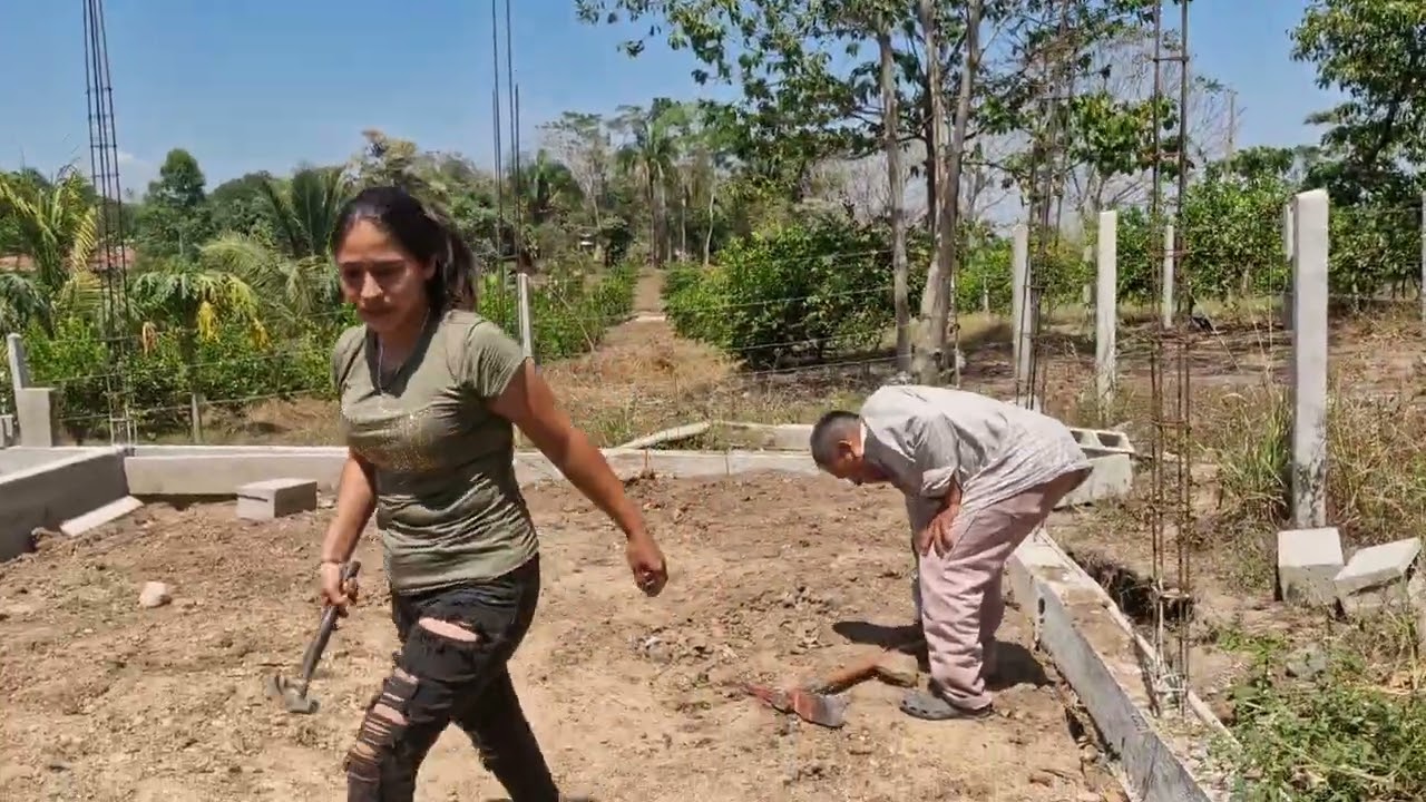 🔴El Vecino Llama Urgente Mente🚨A Mariana Por Su Material Se Lo estan Robando😱