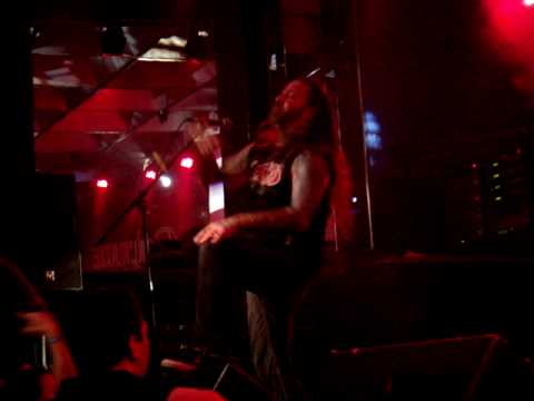 DevilDriver - Hold Back The Day