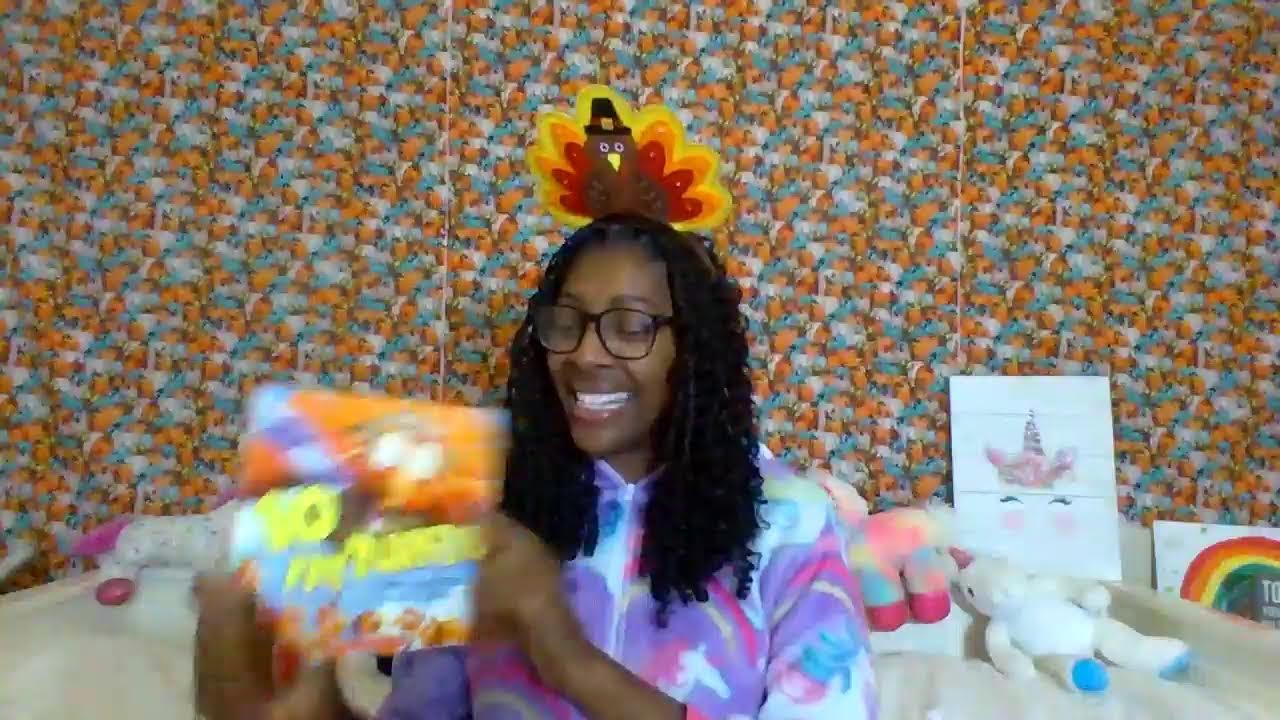 10 Fat Turkeys read by Ms. Unicorn!