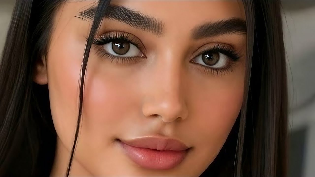 Victoria Matosa | Biography of Brazil’s Glamorous Instagram Queen 2025