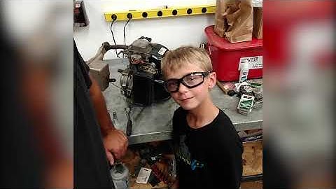 Polaris Lil Engineers - Clean a Carburetor Part 1 - Polaris Inc.