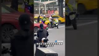 交警查违规,广州黑人对警察下手了! 交警查违规,广州黑人对警察下手了!