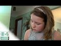 Atteinte d'une maladie en phase terminale, elle assiste à son bal du secondaire à 11 ans, mais voyez qui l'accompagne!