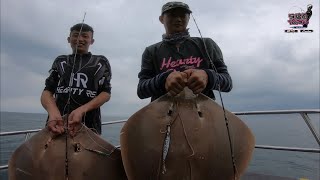 Malaysia Port Klang Tokayo Boat SJ (S) VS Biggest Stringray Full Video