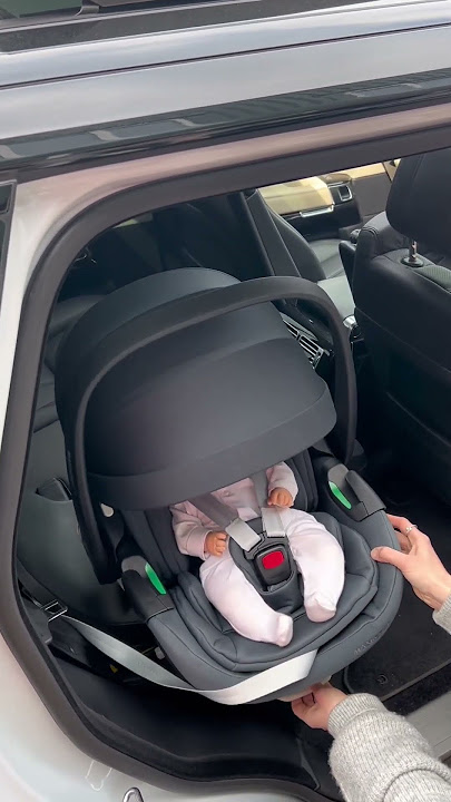 GAME CHANGING CAR SEAT | Maxi Cosi Pebble 360 Pro & FamilyFix 360 Pro ISOFIX Base