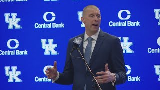 Mark Pope receives support as Kentucky's new coach from 'Big Blue Nation'