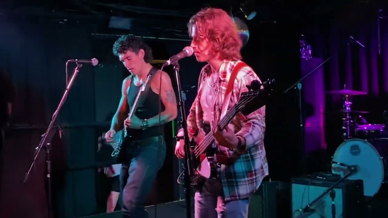 BADMNY - Live @ Biltmore Cabaret