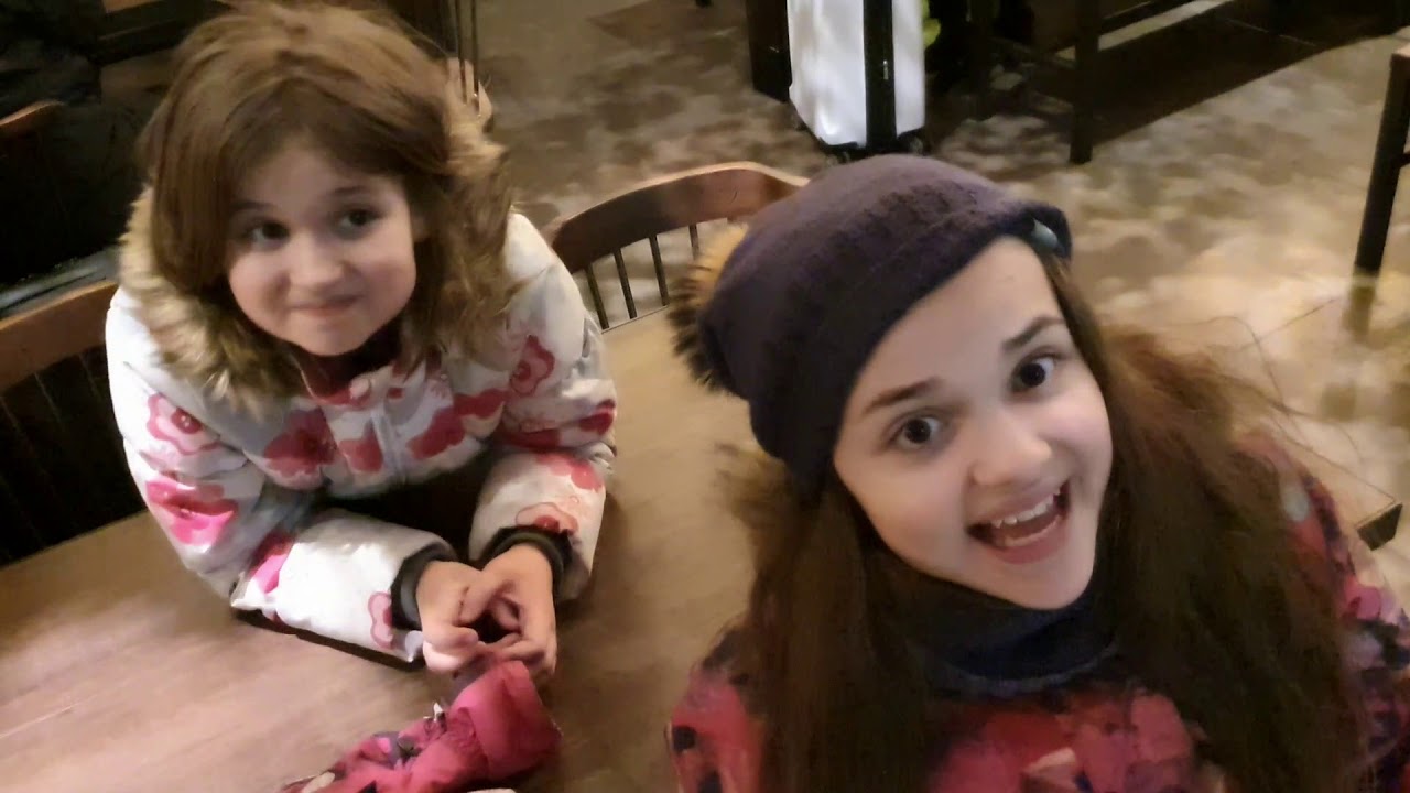 YÖTÄ JUNA-ASEMALLA (pakosta, kun jäätiin jumiin Ruotsiin)