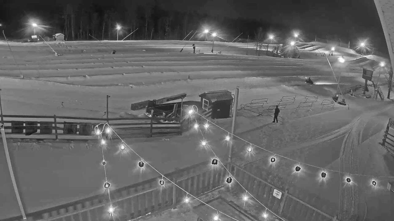 Snow Valley Ski Resort: Tube Park Bottom Cam