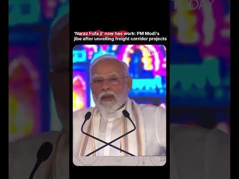 PM Modi Inaugurates ₹35,000 Crore Projects In Vadodara, Takes ‘Naraz Fufa Ji’ Dig #pmmodi #viral