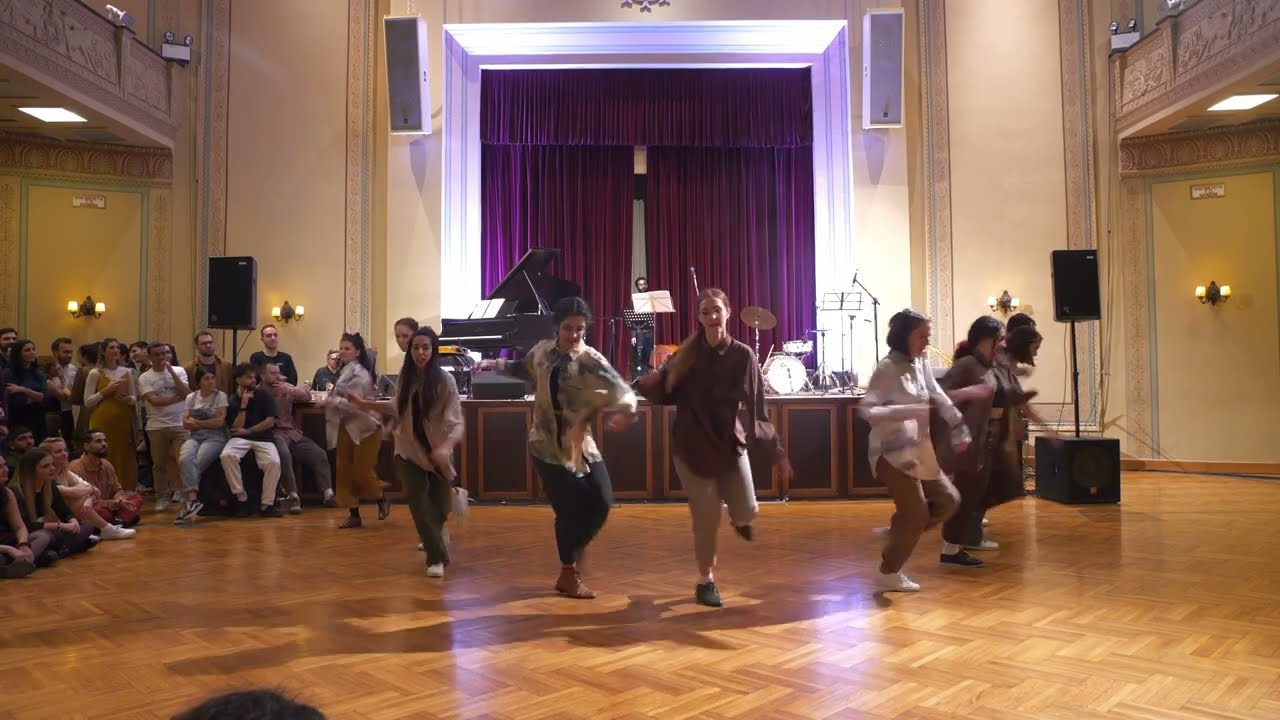 Rhythm Hoppers | Christmas ho-ho Hop! 2023 - Authentic Jazz Choreo: High Kicks