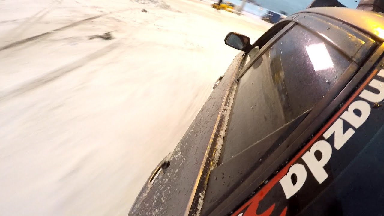 Drift Mazda 3 vs Drift Ford Focus - Дрифт на переднем приводе Мазда 3 и ...