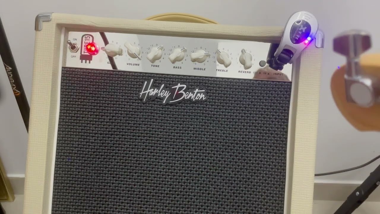 Harley Benton Tube 15 full Review