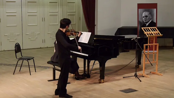 Daniel Kogan performs on the Pietro Guarneri violin