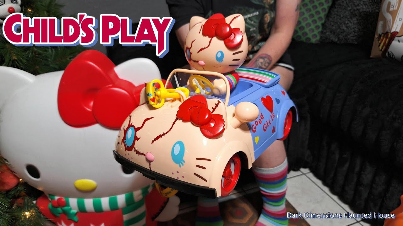 Child's Play Chucky / Hello Kitty Halloween Horror Nights Popcorn