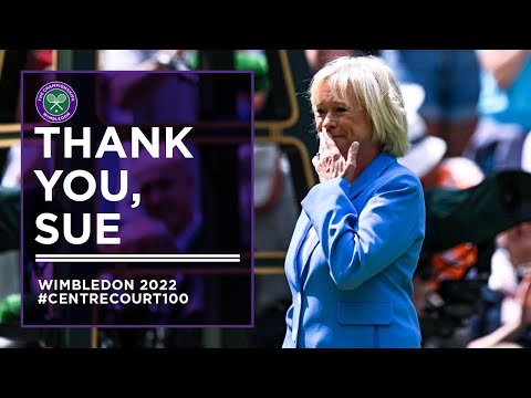 Wimbledon Crowd Rise to Celebrate Sue Barker | Wimbledon 2022