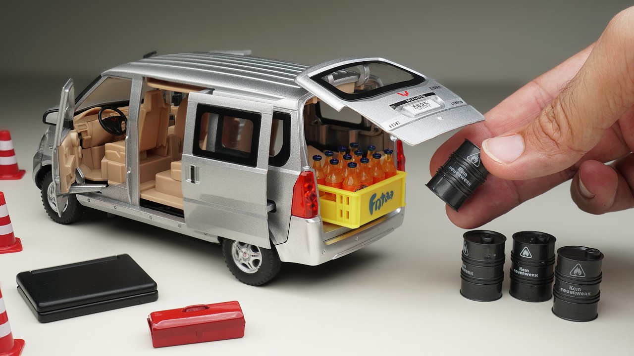 Unboxing of Wuling/Omni Mini Van 1:24 Scale Diecast Model