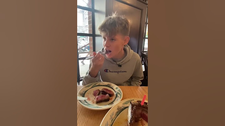 Steak Review! Michelin Star Rated Peter Luger Steakhouse New York City!