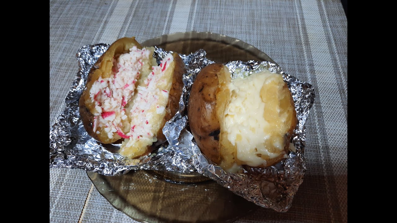 Крошка картошка с крабовым наполнителем. Крабовый наполнитель из крошки картошки. Крабовая начинка для крошки картошки. Крабовая начинка для крошки картошки. Крошка картошка с крабовыми палочками и семгой.
