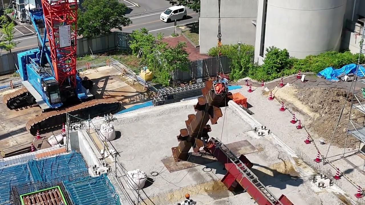 2025年7月撮影_新たな研究・地域連携拠点に向け新校舎建設中／2026年度完成予定