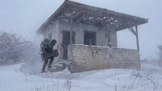 I Found an Abandoned Hunter’s Cabin in the Winter — I Stayed the Night