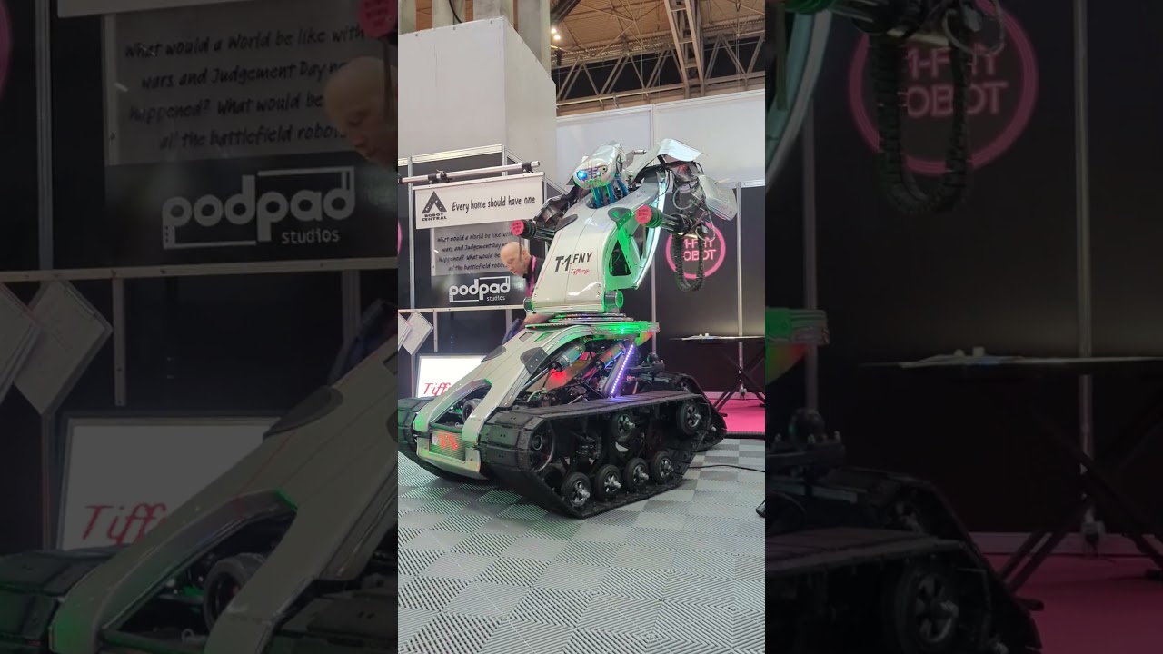 At Smart Manufacturing Engineering Week at Birmingham NEC?Tiff has your free refreshments voucher ☕🍵