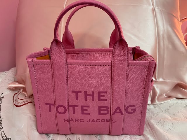 Marc Jacobs The Mesh Medium Tote Bag in Candy Pink