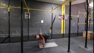 TRX Pendulum oblique crunch