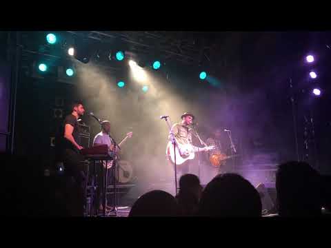 اثبت مكانك كايروكي حفل لندن