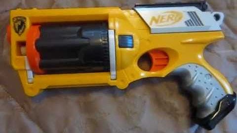 Nerf Spectre vs. Nerf Maverick (Very Detailed)