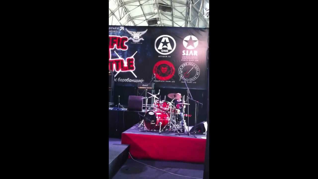 Матвей Чобиток в финале Pacific Drum Battle 2012 Киев.