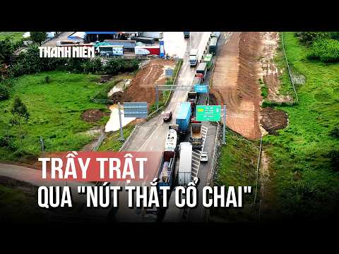 Vehicles struggle through "bottleneck" at Da Nang - Quang Ngai Expressway and National Highway 14...