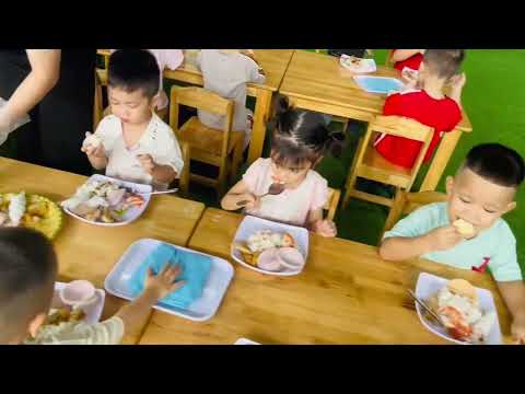 Buffet tại mầm non Trung Kiên
