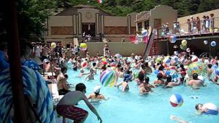 BeachBalls.avi
