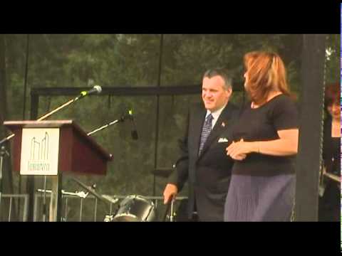 The Honourable David C. Onley, Lieutenant Governor of Ontario, spoke to Simply People Pride Day in 2007. With a determination to make accessibility the "new norm", he spoke to assembled people in Toronto's Nathan Phillips Square at the 4th Annual Simply People Pride Day. He was introduced by Uzma Khan of CANWAPSS (Canada Wide Accessibility for Post Secondary Students).