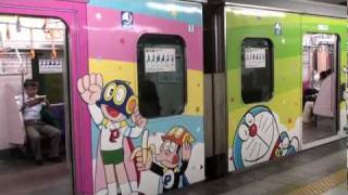 【超人気見納め】ドラえもん電車,小田急F-Train,全側面,新宿駅停車中