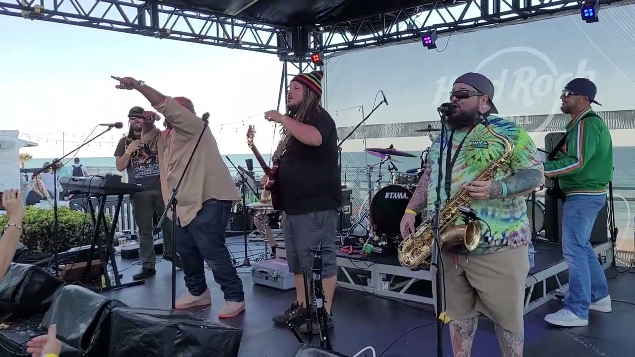 Παρακολούθηση Reggae Lou & The Kind Budz "Fire" / covers "What I got" (live) w/ guests - Reggae at the Rock 2022 στο YouTube Παρακολούθηση Reggae Lou & The Kind Budz "Fire" / covers "What I got" (live) w/ guests - Reggae at the Rock 2022 στο YouTube