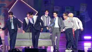 230311 [4k] SEVENTEEN「예쁘다」in Carat Land | 세븐틴「Pretty U」in 캐럿랜드 중콘 | セブチ「綺麗だ」in カラットランド