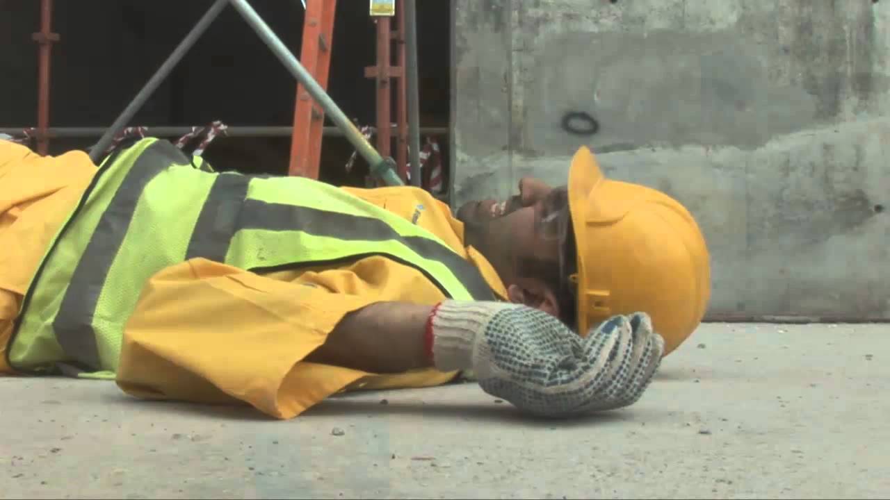 Construction accident Scaffolding breaks spine YouTube