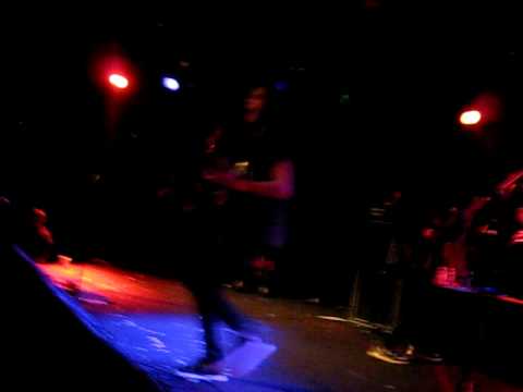 Laces Out, Dan! live @ The Glasshouse - The Fall o...