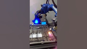 YASKAWA robot with Fulzh laser welding system