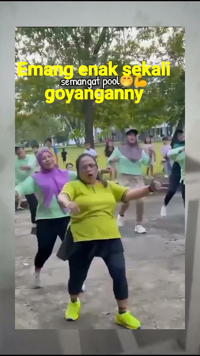 Baju ijo 😁💕 Emang Top Goyagannya