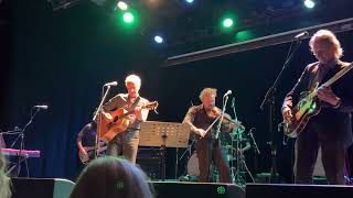 “The Seabirds” from Truckload of Sky - the Friends of David McComb with guest vocalist Mick Harvey