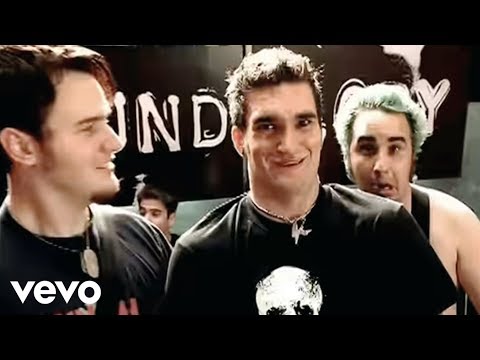 New Found Glory - My Friends Over You (Official Music Video)