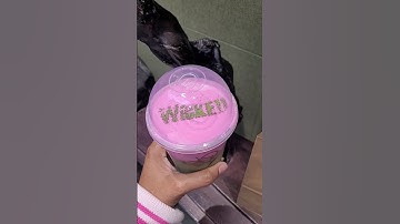 The limited edition WICKED MATCHA at Heytea! 😍