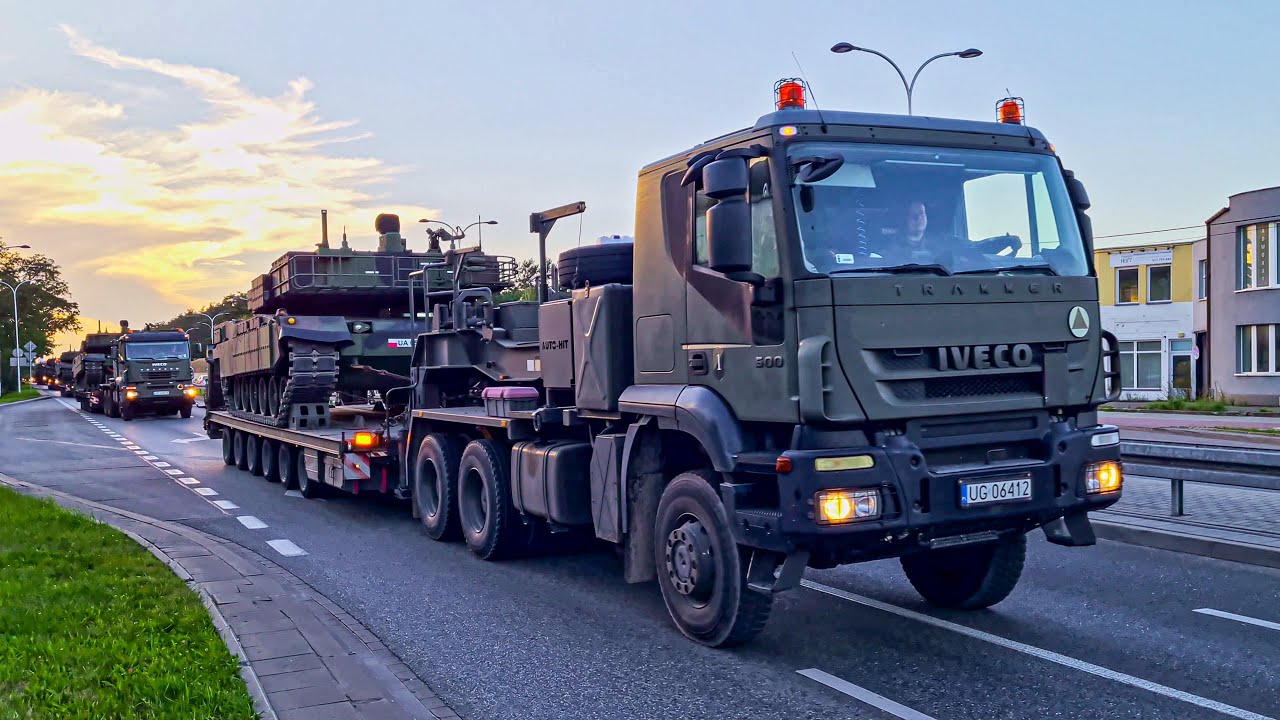Warszawa - Przejazd kolumny wojskowej [ul. Wał Miedzeszyński] (2023/08/12, 19:04)