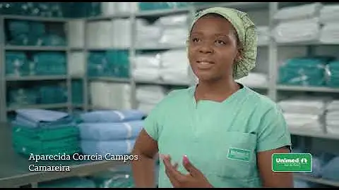 Qual o salário de um auxiliar de rouparia?